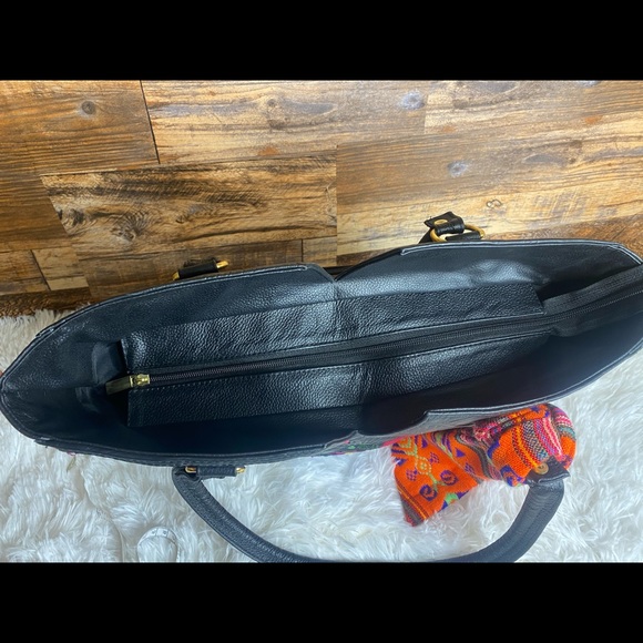 COPY - Mexican flower embroidered shoulder bag - Picture 7 of 8